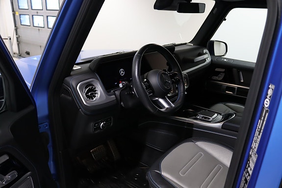 Mercedes-Benz G580 8 of 14