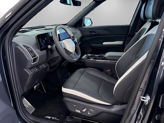 Kia EV5 8 of 17