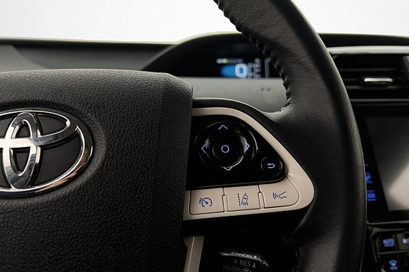 Toyota Prius 14 of 27