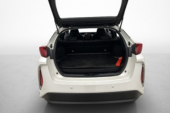 Toyota Prius 26 of 27