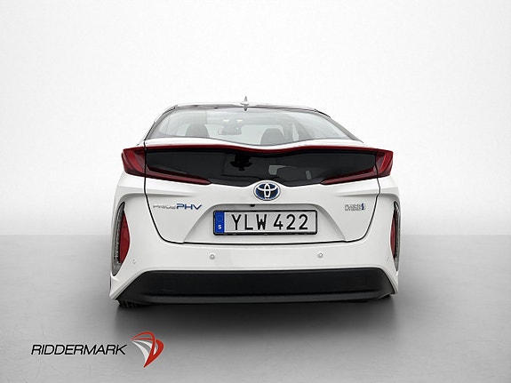 Toyota Prius 7 of 27
