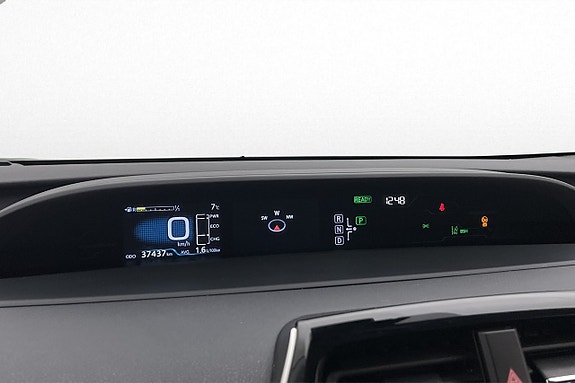 Toyota Prius 17 of 27