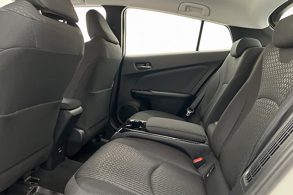 Toyota Prius 25 of 27