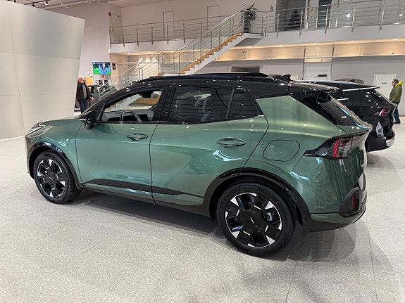 Kia Sportage 2 of 16