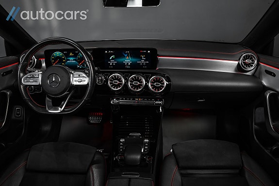 Mercedes-Benz CLA250 15 of 30