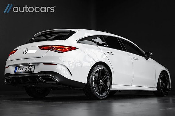 Mercedes-Benz CLA250 3 of 5