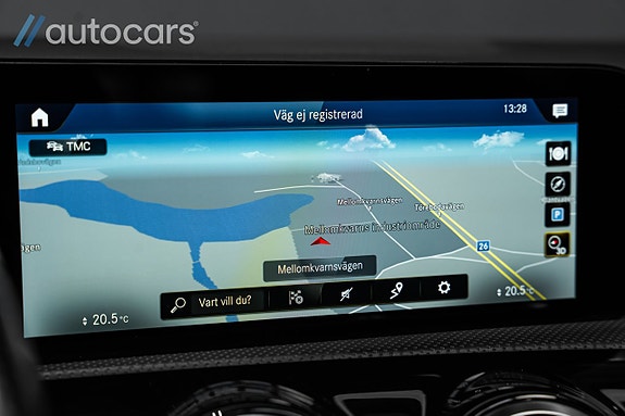 Mercedes-Benz CLA250 19 of 30