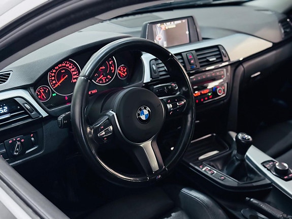 BMW 435i 9 of 19