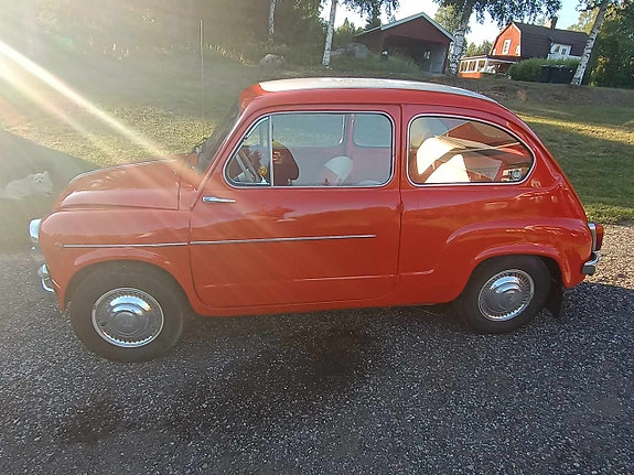 Fiat 600 2 of 12