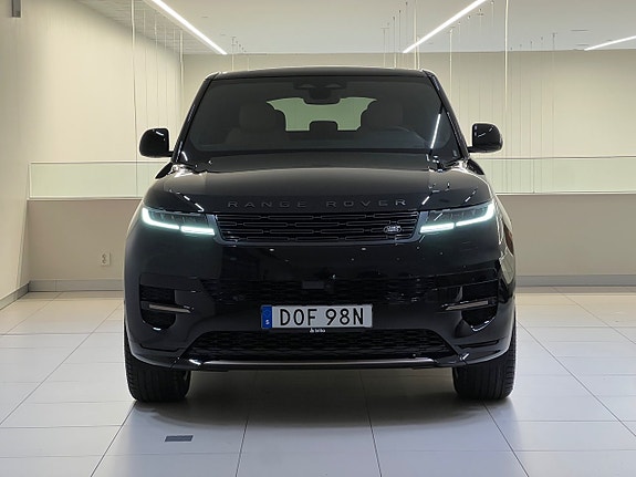 Land Rover Range Rover Sport 2 of 5