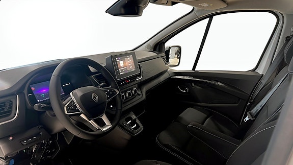 Renault Trafic 7 of 10