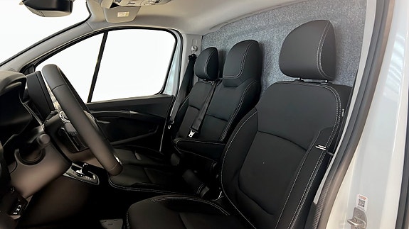 Renault Trafic 8 of 10
