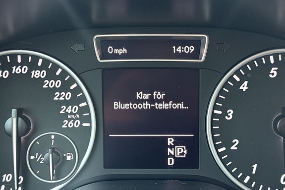 Mercedes-Benz B180 16 of 23