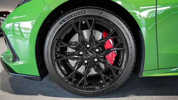 Chevrolet Corvette 11 of 28
