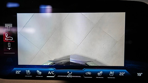 Chevrolet Corvette 24 of 28