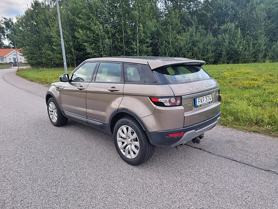 Land Rover Range Rover Evoque 4 of 5