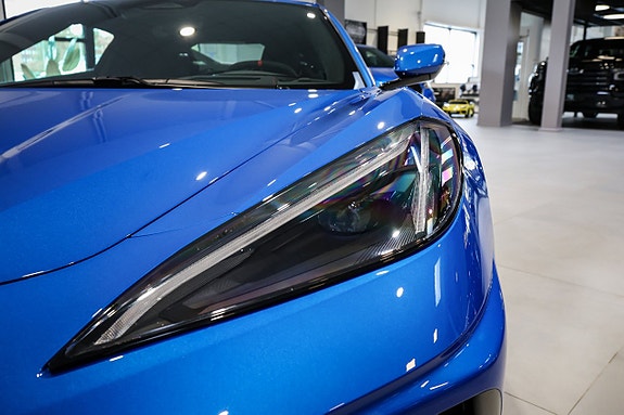 Chevrolet Corvette 9 of 30