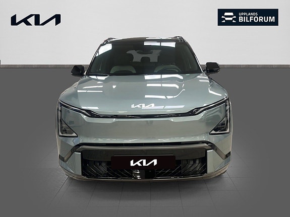 Kia EV5 2 of 18