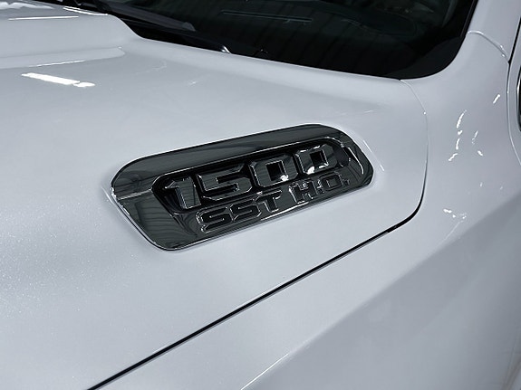 Dodge RAM 1500 12 of 30