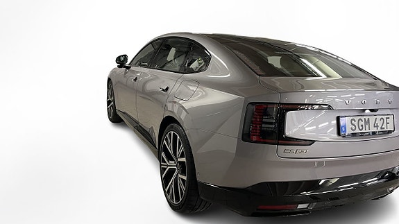 Volvo ES90 3 of 5