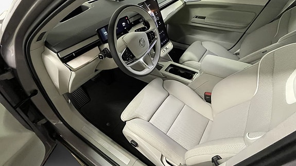 Volvo ES90 12 of 14
