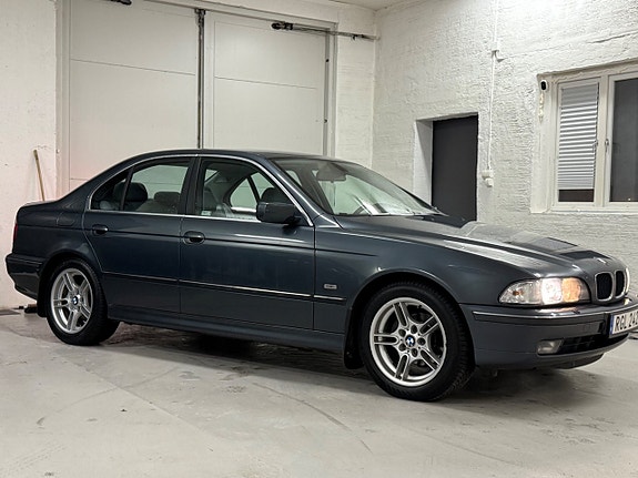 BMW 523i