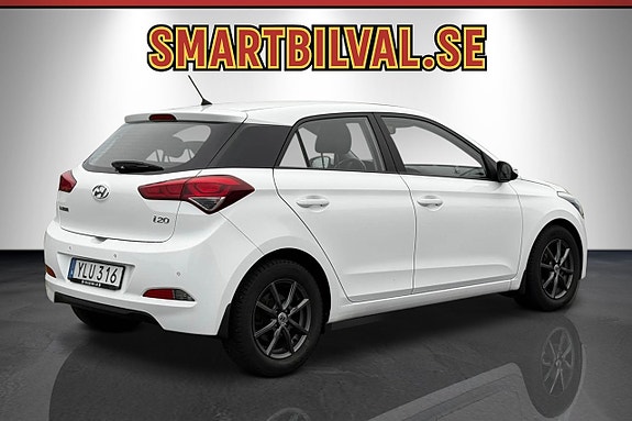 Hyundai i20 9 of 16