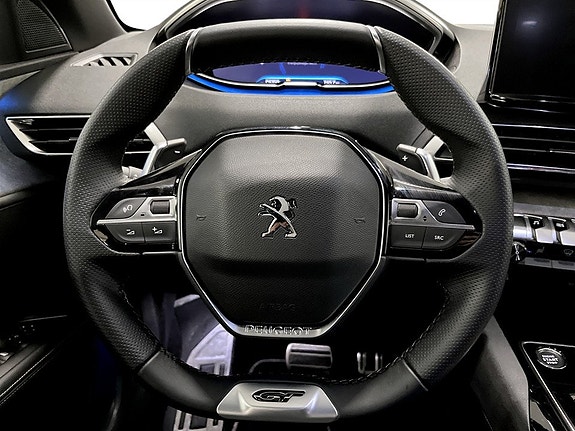 Peugeot 5008 8 of 19