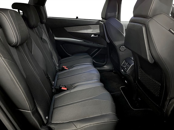 Peugeot 5008 16 of 19