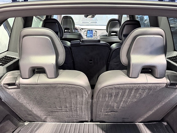 Volvo XC90 5 of 5