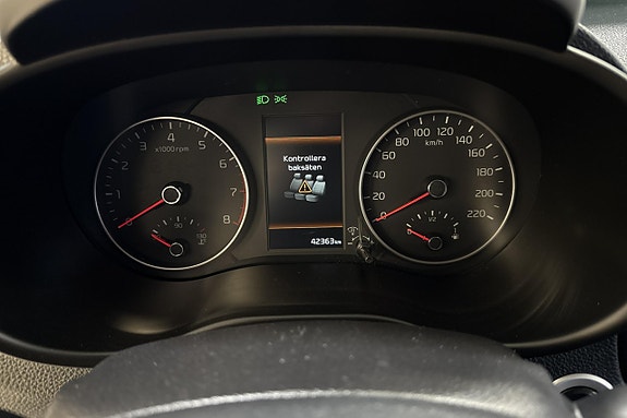 Kia Picanto 11 of 12