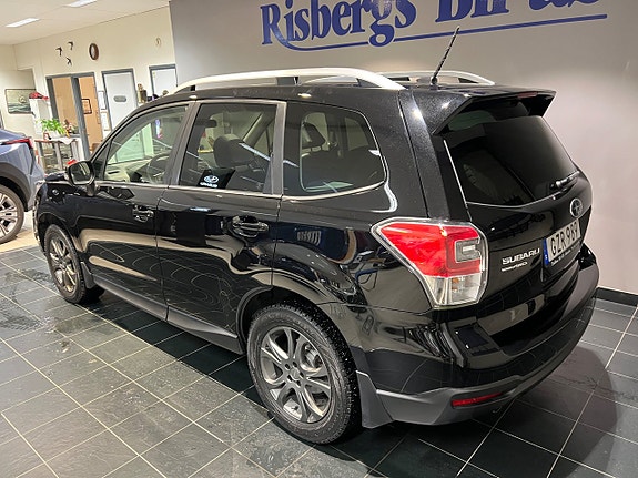 Subaru Forester 4 of 5