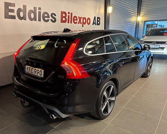 Volvo V60 4 of 11