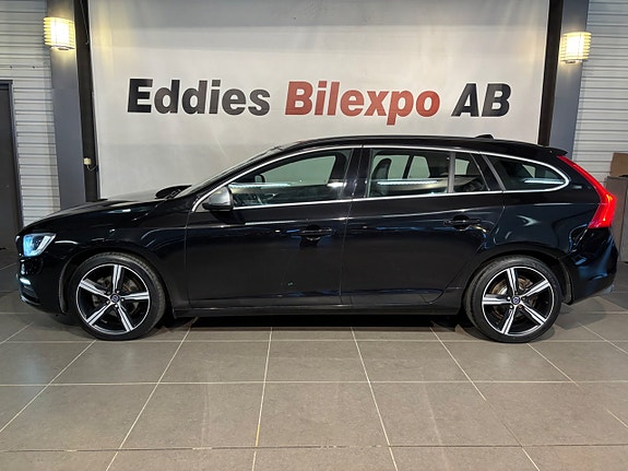 Volvo V60 2 of 11