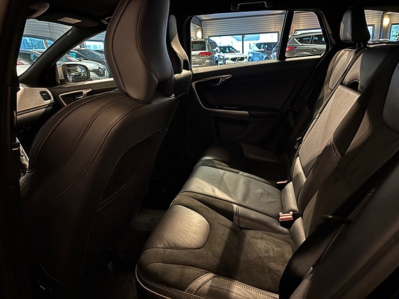 Volvo V60 10 of 11
