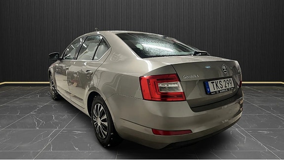 Skoda Octavia 3 of 5