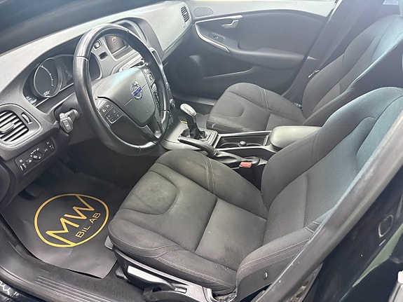 Volvo V40 Cross Country 5 of 5