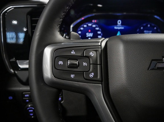 Chevrolet Silverado EV 8 of 26
