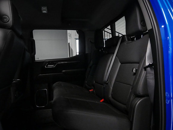 Chevrolet Silverado EV 12 of 26