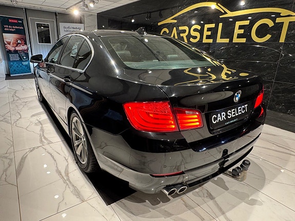 BMW 520d 2 of 5