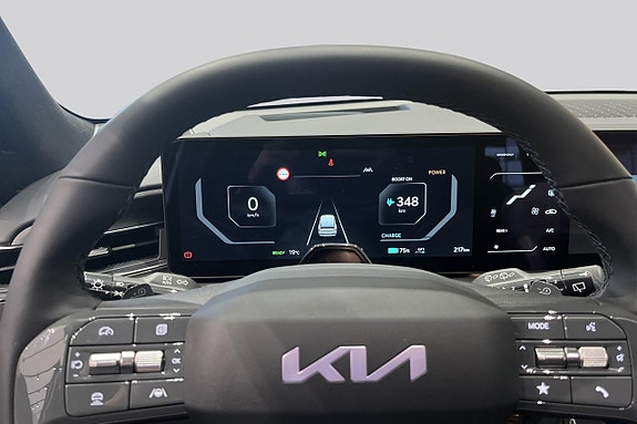 Kia EV9 11 of 30