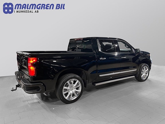 Chevrolet Silverado 1500 3 of 18