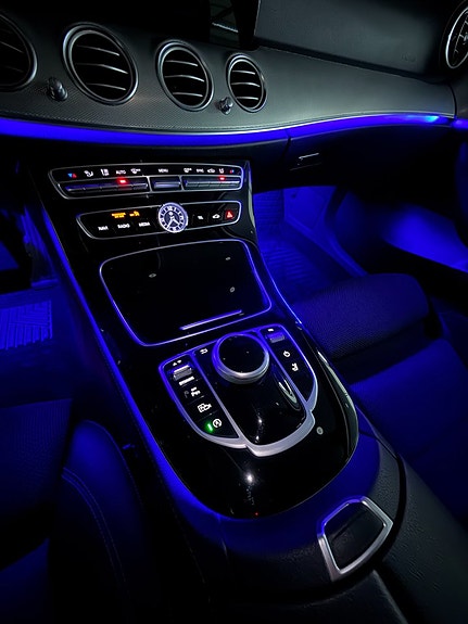 Mercedes-Benz E220 18 of 19