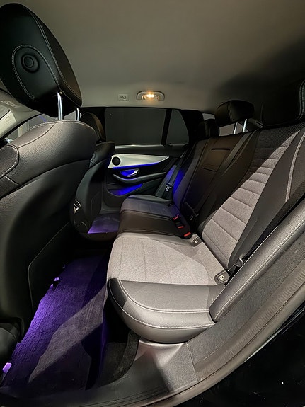 Mercedes-Benz E220 10 of 18