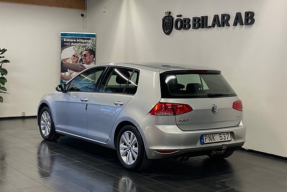 Volkswagen Golf VII 3 of 12