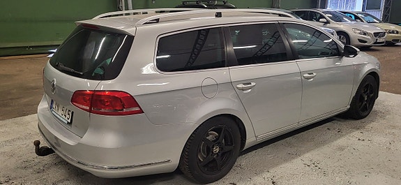 Volkswagen Passat 3 of 5