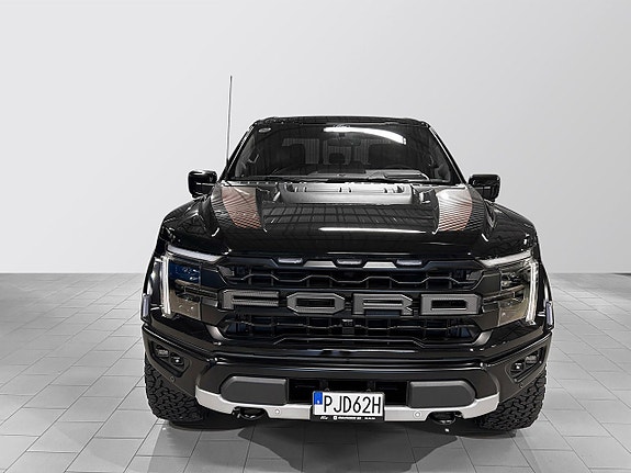 Ford F-150 2 of 5