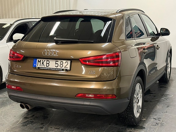 Audi Q3 6 of 25