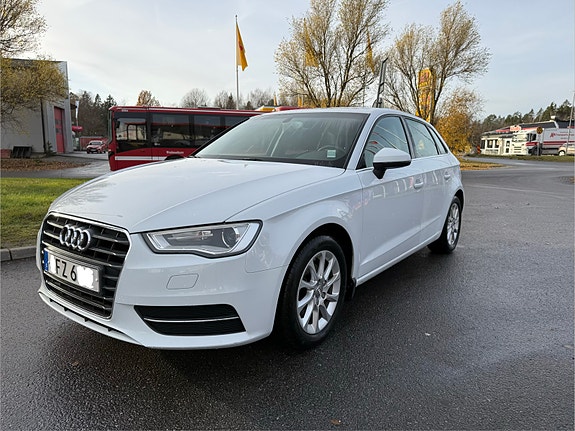Audi A3 3 of 5