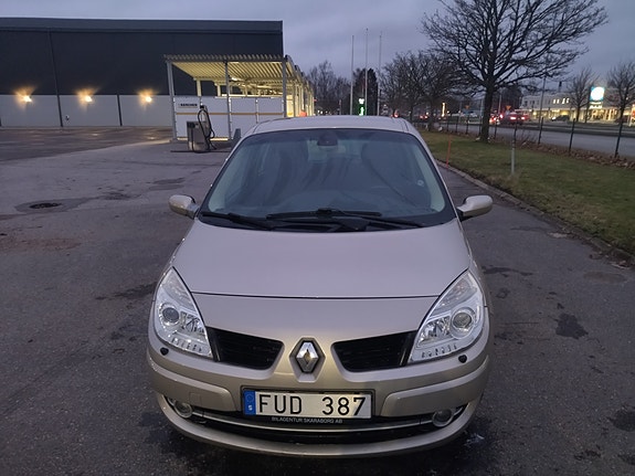 Renault Scenic II 10 of 15